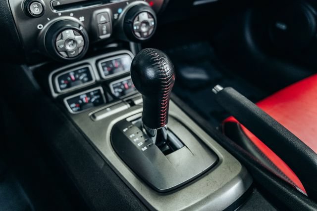 Used 2010 Chevrolet Camaro SS w/ LPO, Ground Effects Package RWD image 12