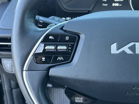 Used 2022 Kia EV6 Wind image 10