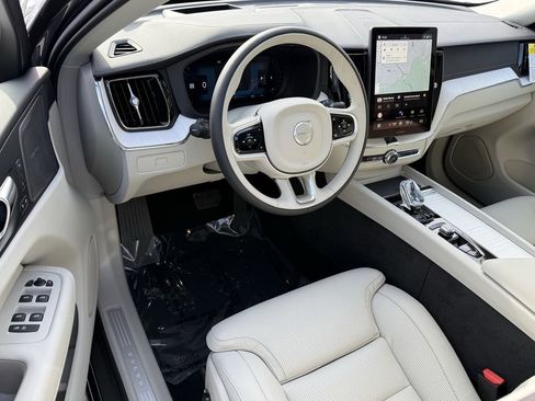 New 2026 Volvo XC60 B5 Ultra w/ Climate Package image 14