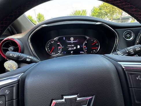 Used 2024 Chevrolet Blazer RS w/ Driver Confidence II Package FWD image 3