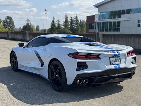Used 2023 Chevrolet Corvette Stingray Premium Conv w/ 3LT RWD image 3