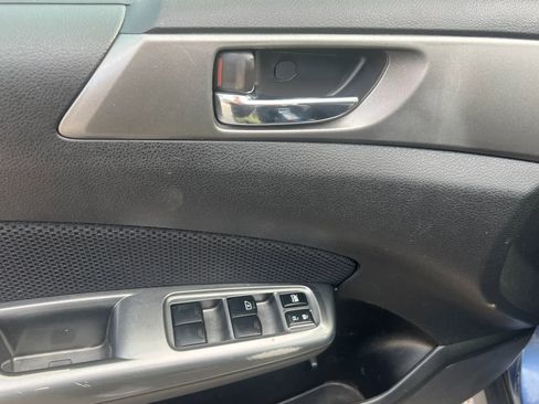 Used 2011 Subaru Forester 2.5X Premium image 12
