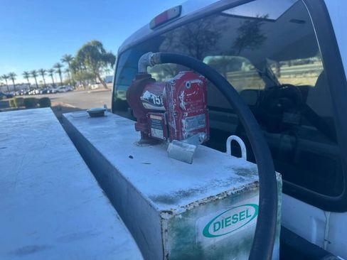 Used 2006 Ford F250 XL image 5