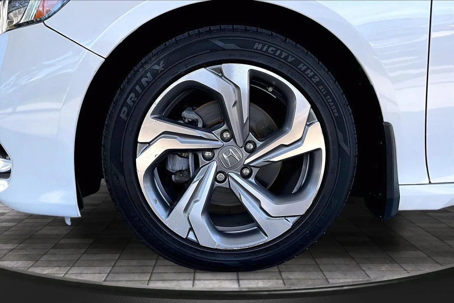 Used 2018 Honda Accord EX-L image 31