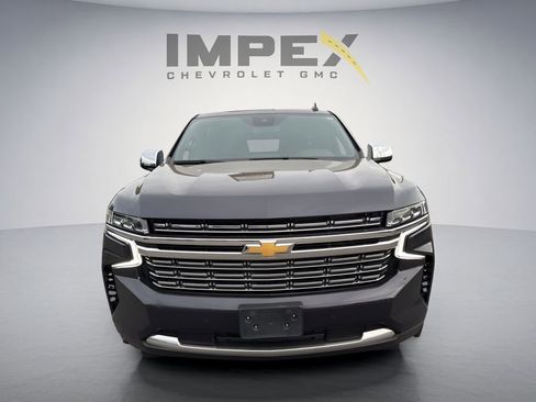 Used 2023 Chevrolet Suburban Premier AWD/4WD image 8