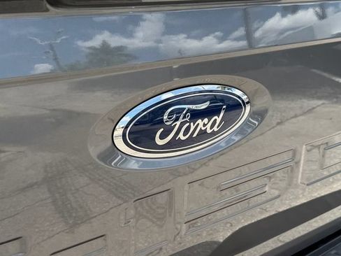 Used 2021 Ford F150 Lariat w/ Equipment Group 502A High AWD/4WD image 16