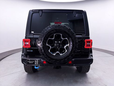 Used 2022 Jeep Wrangler Unlimited Rubicon 4xe w/ Cold Weather Group AWD/4WD image 15