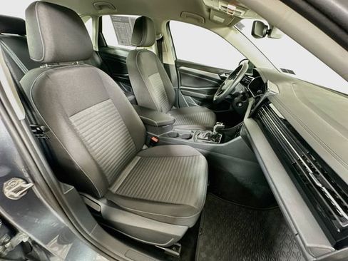 Certified 2025 Volkswagen Jetta S FWD image 25
