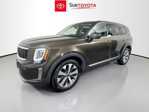 Used 2022 Kia Telluride S image 9