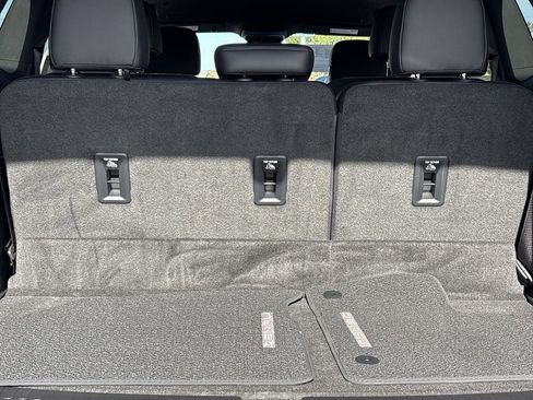 Used 2024 GMC Acadia Denali w/ Super Cruise Package image 26