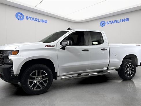 Used 2019 Chevrolet Silverado 1500 Custom Trail Boss w/ Custom Convenience Package image 2