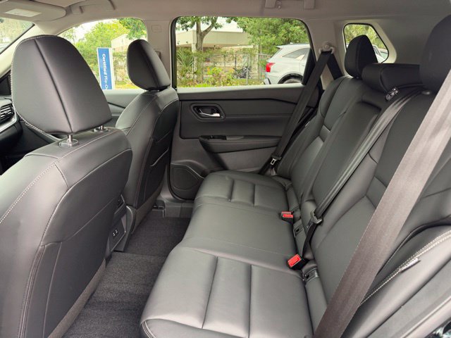 Certified 2026 Nissan Rogue SL AWD/4WD image 11