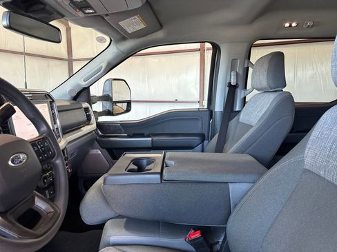 Used 2025 Ford F350 XLT w/ Black Appearance Package image 10