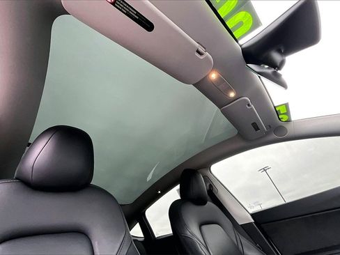 Used 2020 Tesla Model Y Long Range image 22