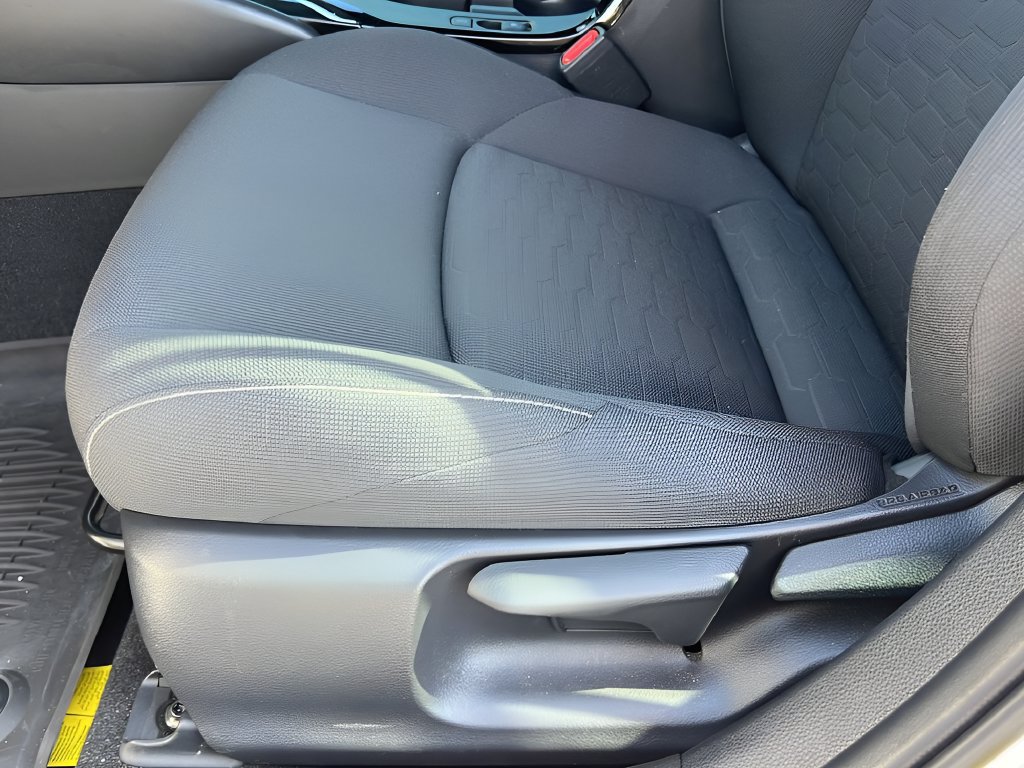 Used 2025 Toyota Corolla SE FWD image 25