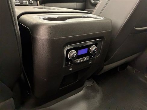 Used 2024 Chevrolet Suburban High Country w/ Premium Package image 19