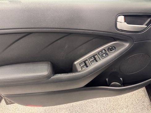 Used 2018 Kia Forte LX image 20