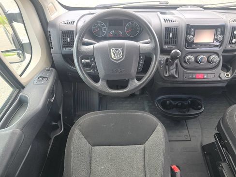 Used 2018 RAM ProMaster 3500 w/ Premium Appearance Group FWD image 17