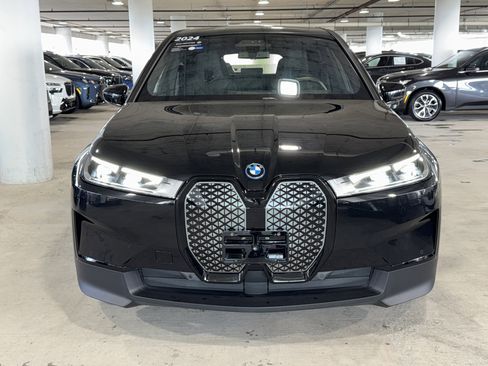 Used 2024 BMW iX xDrive50 w/ Convenience Package AWD/4WD image 3