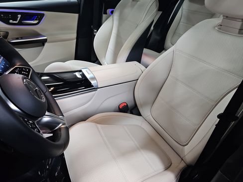 Used 2023 Mercedes-Benz GLC 300 image 17