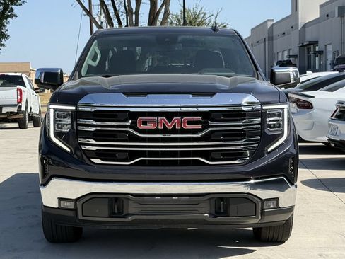 Used 2025 GMC Sierra 1500 SLT AWD/4WD image 7