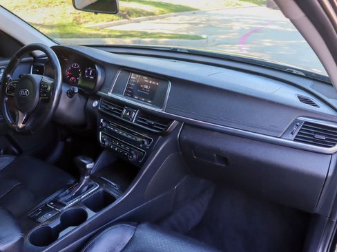 Used 2018 Kia Optima EX image 22