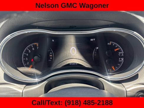 Used 2021 Jeep Grand Cherokee Limited AWD/4WD image 28