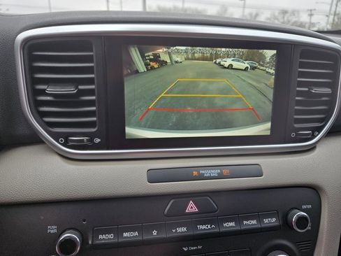 Used 2021 Kia Sportage LX w/ LX Fwd Popular Package image 12