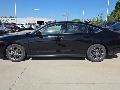 Used 2023 Honda Accord EX image 2