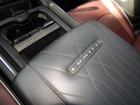 Used 2025 RAM 3500 Limited image 29