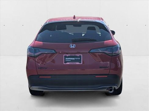 New 2026 Honda HR-V Sport image 7
