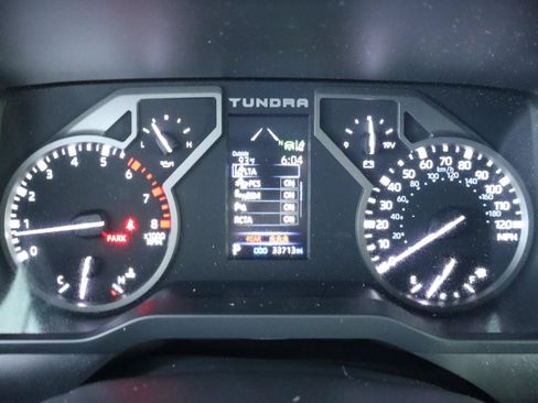Used 2022 Toyota Tundra SR5 w/ SR5 Premium Package RWD image 18