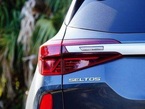 Used 2021 Kia Seltos S image 7