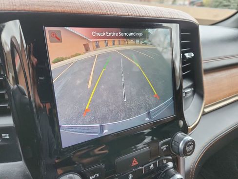 Used 2022 RAM 1500 Limited w/ Bed Utility Group image 24