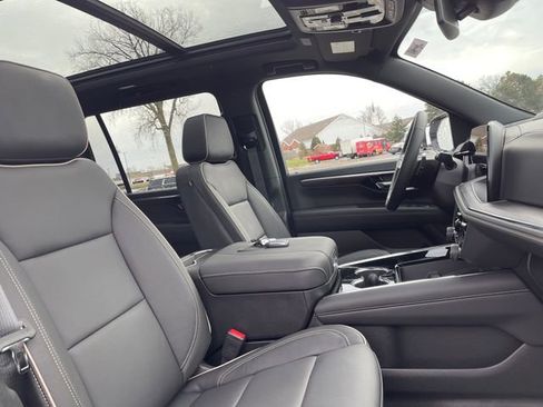 New 2026 Chevrolet Suburban Premier w/ Sun And Tow Package image 23