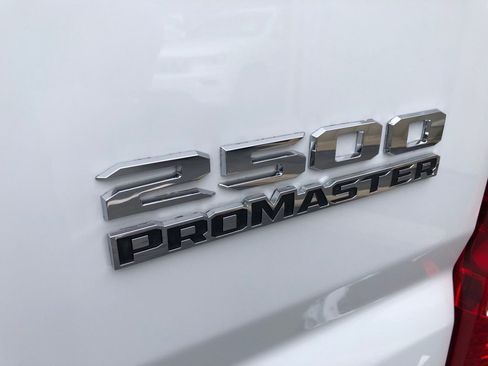 Used 2024 RAM ProMaster 2500 w/ Convenience Group FWD image 15