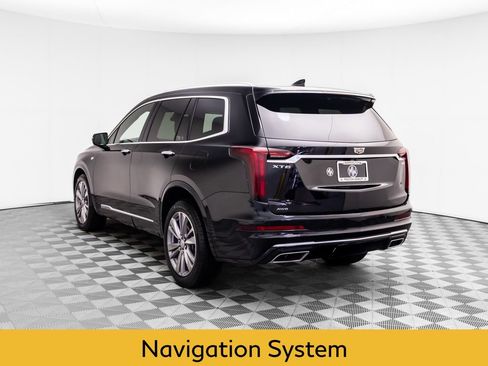 Used 2023 Cadillac XT6 Premium Luxury AWD/4WD image 3