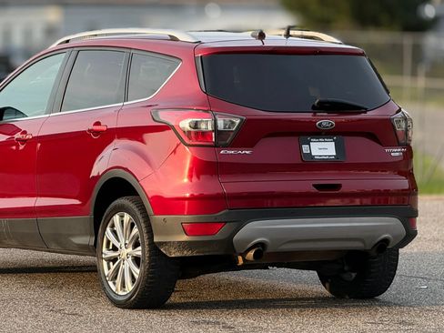 Used 2017 Ford Escape Titanium w/ Equipment Group 301A AWD/4WD image 16