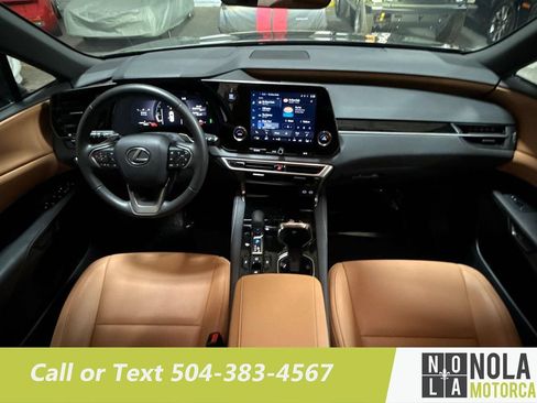 Used 2025 Lexus RX 350 FWD w/ Technology Package image 23