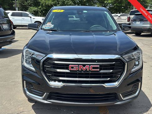 Used 2023 GMC Terrain SLE FWD image 2