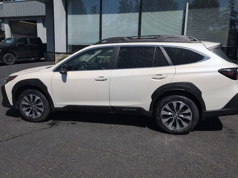 Used 2023 Subaru Outback Limited XT AWD/4WD image 1