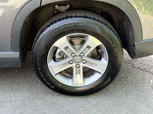 Certified 2025 Honda Pilot EX-L image 7