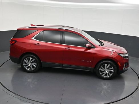 Used 2024 Chevrolet Equinox Premier FWD image 25