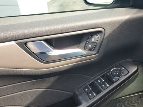 Certified 2022 Ford Escape SEL FWD image 15