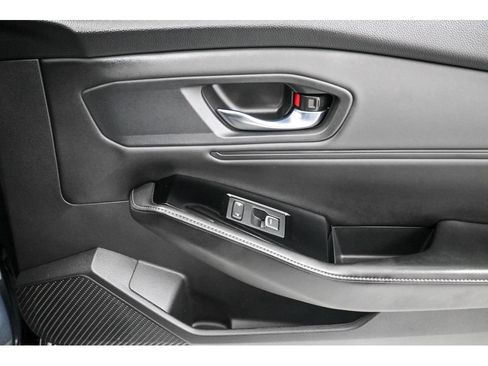 Used 2023 Honda Accord Touring image 19