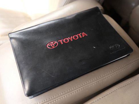 Used 2000 Toyota Land Cruiser image 52