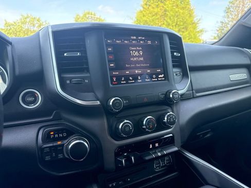 Used 2019 RAM 1500 Big Horn AWD/4WD image 12