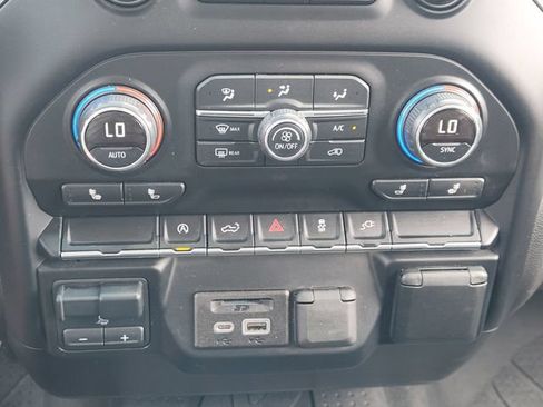 Used 2019 Chevrolet Silverado 1500 LT w/ Texas Edition RWD image 14
