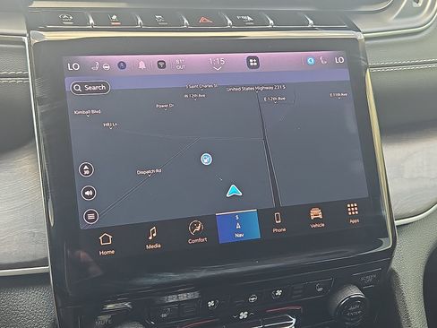 Used 2022 Jeep Grand Cherokee L Limited w/ Luxury Tech Group II image 18