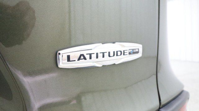 Used 2020 Jeep Cherokee Latitude Plus FWD image 22